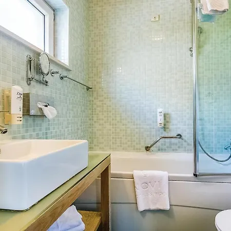 Beautiful In With Outdoor Swimming Pool, 2 Bedrooms And Swimming Pool Novi Vinodolski