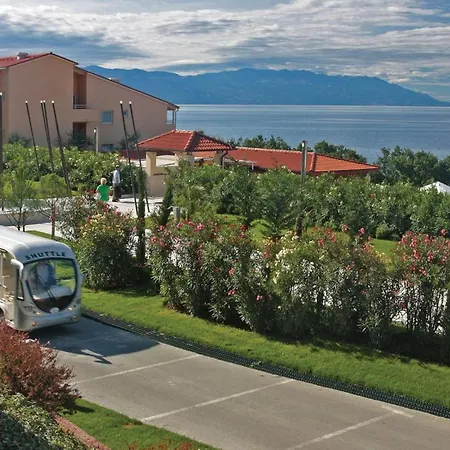 Apartment Beautiful In With Outdoor Swimming Pool, 2 Bedrooms And Swimming Pool