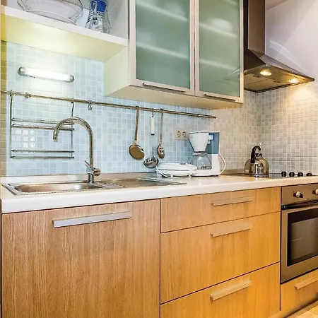 Apartment Beautiful In With Outdoor Swimming Pool, 2 Bedrooms And Swimming Pool *